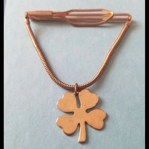 4 leaf clover Irish tie chain